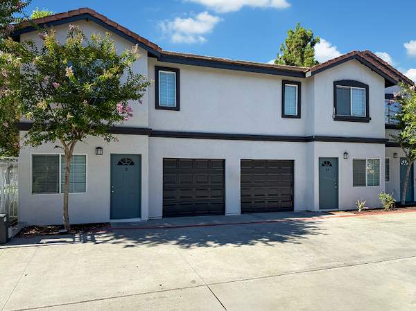 Rialto Manor Apartment Homes